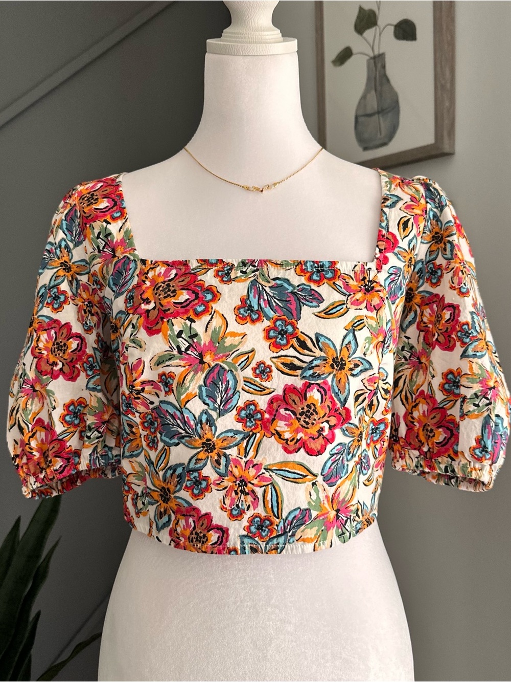Rachelle Roy Coquette Square-Neck Floral Puff Sleeve Crop Top in Multicolor